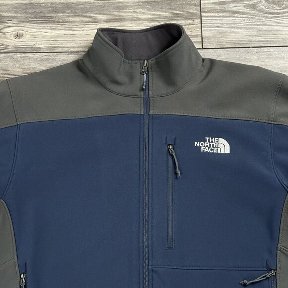 The North Face Soft Shell Jacket - Picture 3 of 7